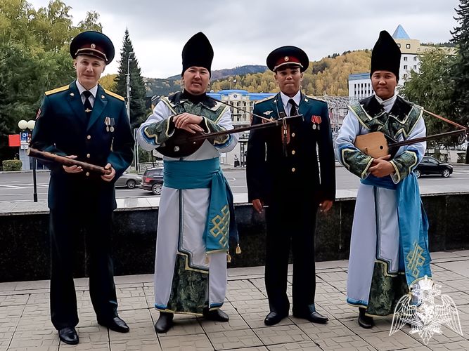 Республика Алтай присоединилась к музыкально-поэтическому марафону Росгвардии «Мы вместе. С любовью из дома»