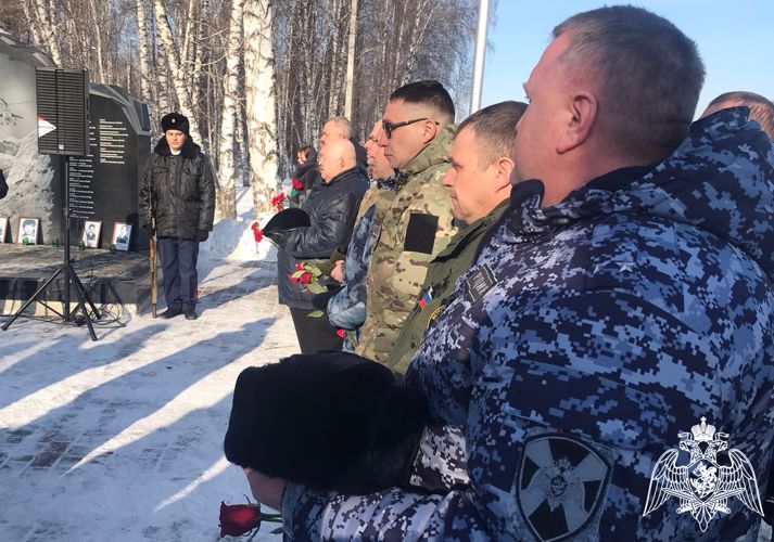 В Республике Алтай росгвардейцы почтили память земляков, погибших в Афганистане