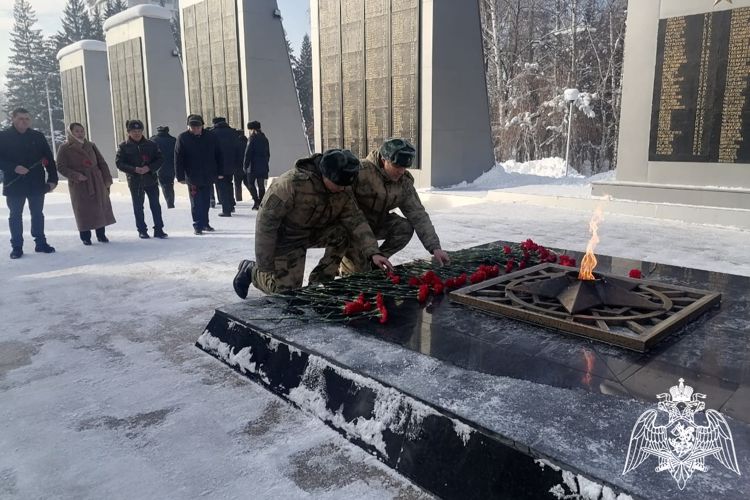 Росгвардейцы приняли участие в памятных мероприятиях, посвященных 79-летию полного снятия блокады Ленинграда.