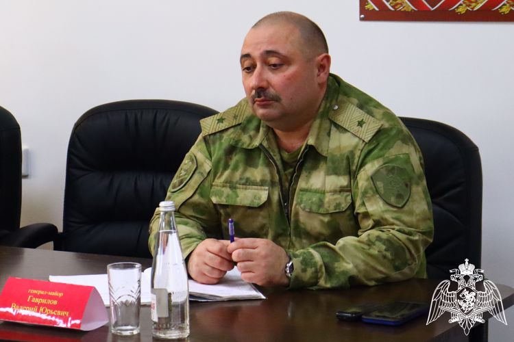 Замкомандующего Сибирским округом Росгвардии в Республике Алтай проверил состояние техники и вооружения в тероргане