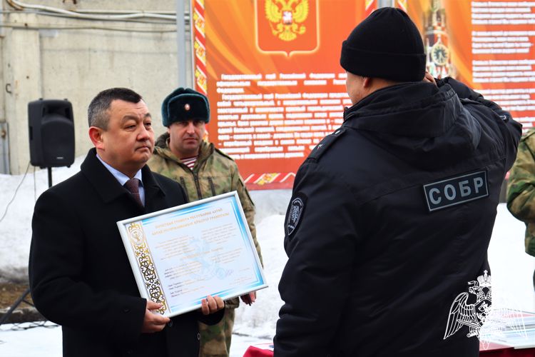 В Республике Алтай отметили День войск национальной гвардии Российской Федерации 