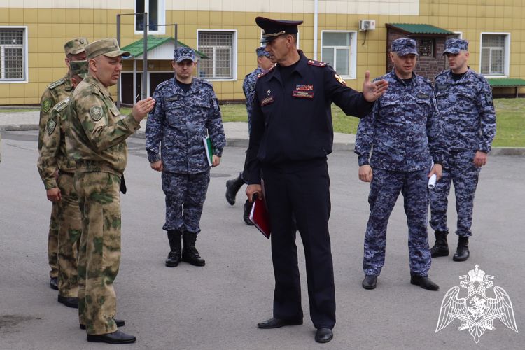 Замкомандующего Сибирским округом Росгвардии проверил уровень тылового и технического обеспечения подразделений ведомства в Республике Алтай