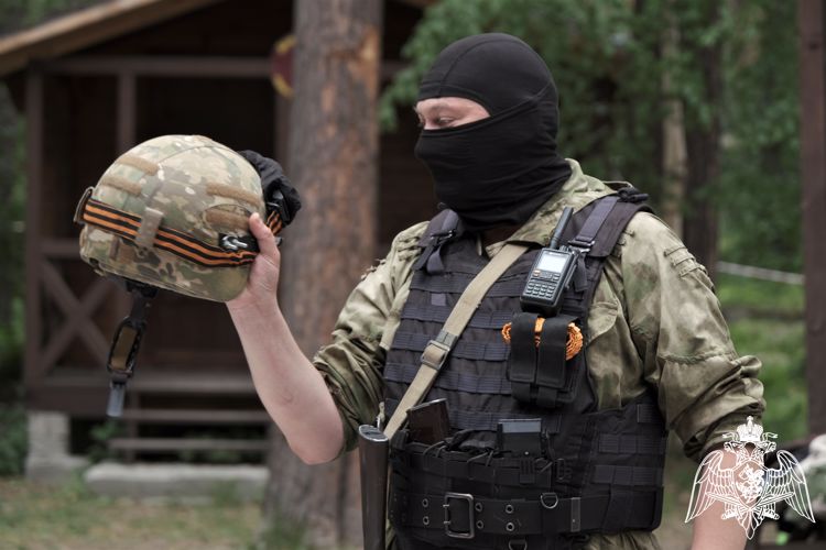 В Республике Алтай росгвардейцы проводят ведомственную акцию «Каникулы с Росгвардией»