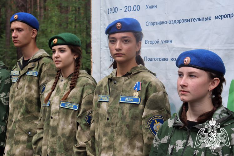 В рамках ведомственной акции «Каникулы с Росгвардией» в Республике Алтай началась «Гвардейская смена»