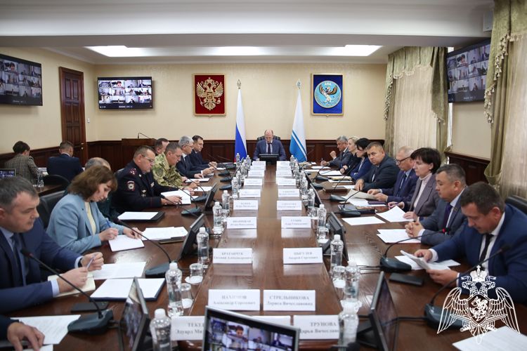 Начальник Управления Росгвардии по Республике Алтай принял участие в заседаниях антинаркотической комиссии и комиссии по пограничным вопросам