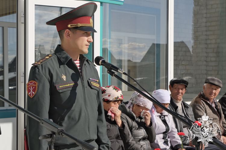  В Республике Алтай открыли мемориальную доску росгвардейцу, погибшему при выполнении воинского долга