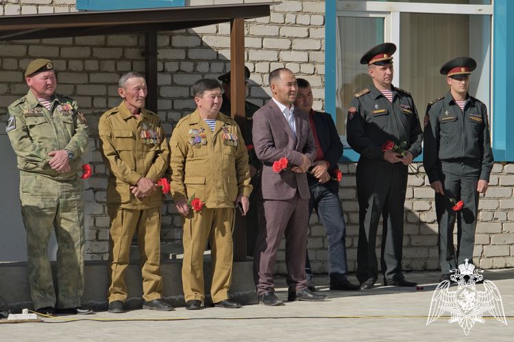  В Республике Алтай открыли мемориальную доску росгвардейцу, погибшему при выполнении воинского долга