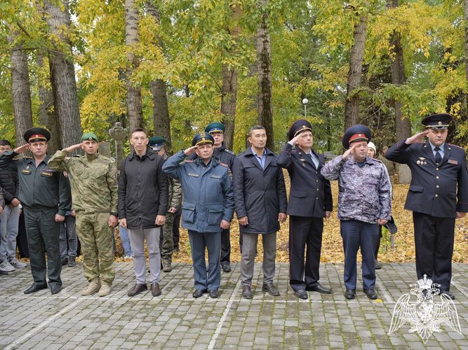При участии Росгвардии в столице Республики Алтай прошла спортивно-патриотическая акция