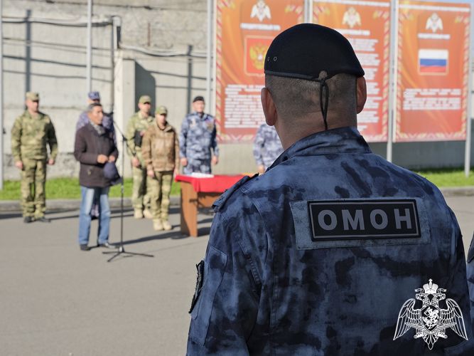 В Республике Алтай отметили годовщину со дня образования ОМОН 