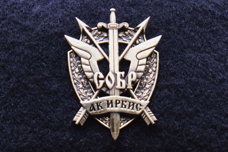 Сотрудник Росгвардии помог почувствовавшему недомогание мужчине в Горно-Алтайске