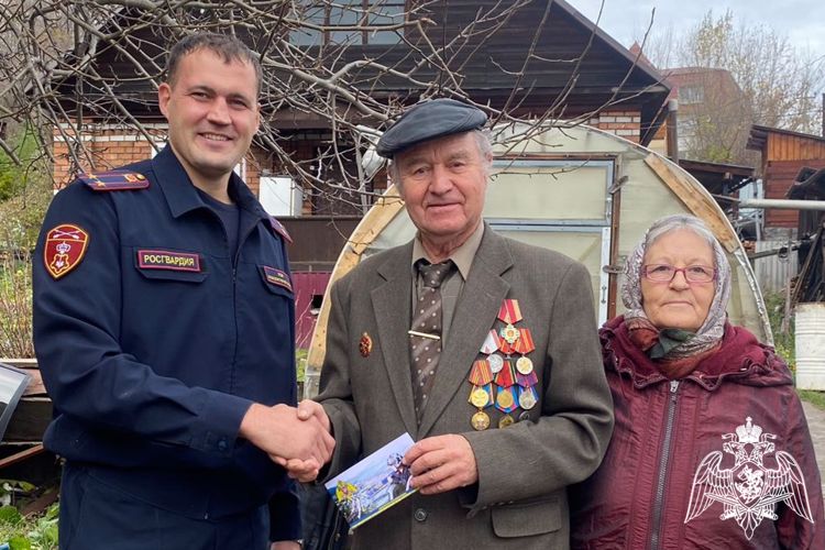 В Республике Алтай отметили день вневедомственной охраны Росгвардии 