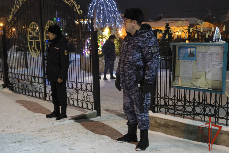 	Личный состав Управления Росгвардии по Республике Алтай принял участие в обеспечении порядка во время рождественских богослужений