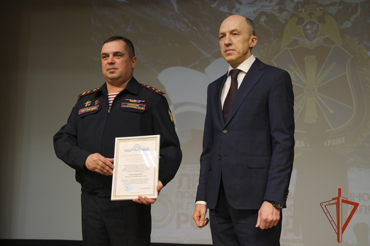 В Республике Алтай отметили юбилей подразделений лицензионно-разрешительной работы и государственного контроля Росгвардии
