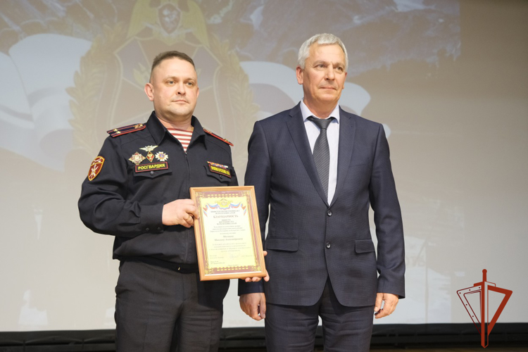 В Республике Алтай отметили юбилей подразделений лицензионно-разрешительной работы и государственного контроля Росгвардии