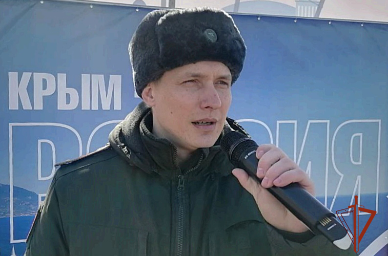 Pосгвардейцы приняли участие в акции «Дыхание крымской весны»