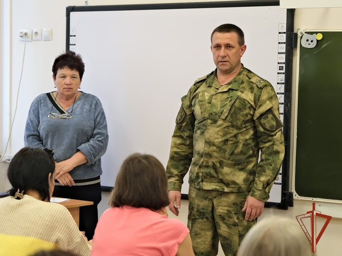 В Республике Алтай обсудили вопрос создания кадетского класса Росгвардии