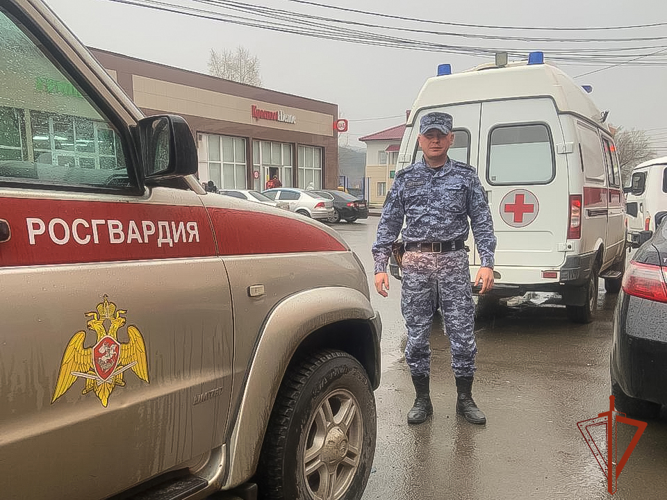 Росгвардейцы помогли мужчине с сердечным  приступом в Горно-Алтайске