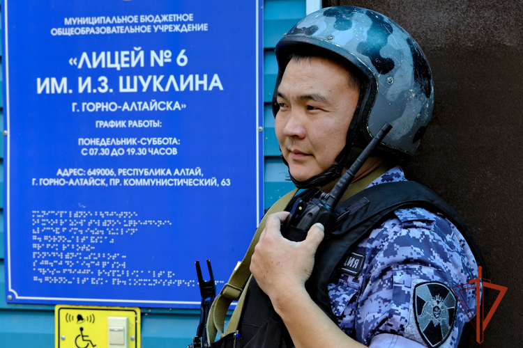 Росгвардейцы провели тренировку на охраняемом объекте