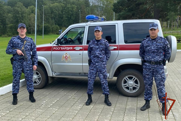 Росгвардейцы помогли разыскать потерявшегося ребенка в Майминском районе 