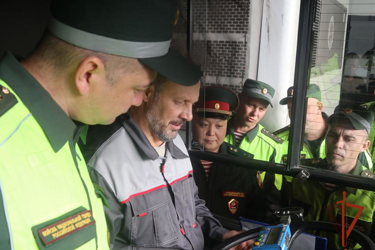Учебно-методический сбор военных автоинспекторов завершился в Сибирском округе Росгвардии