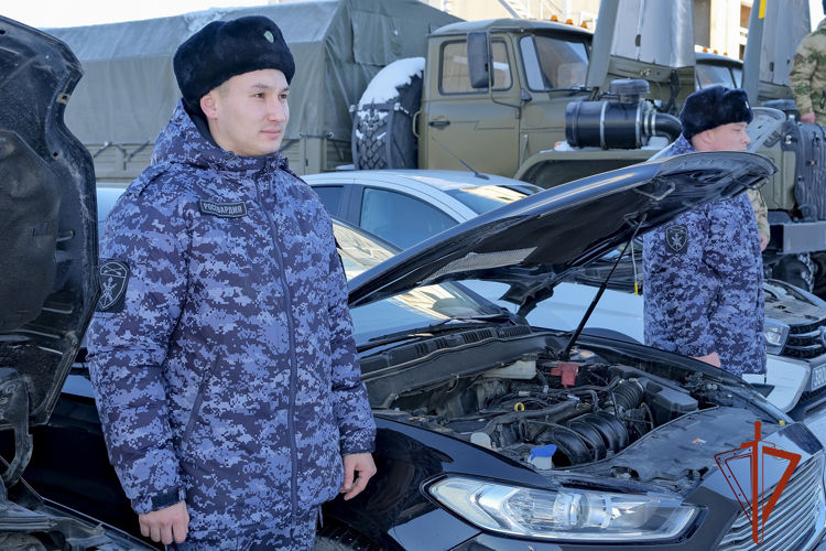 В Управлении Росгвардии по Республике Алтай состоялся смотр готовности военной и специальной техники