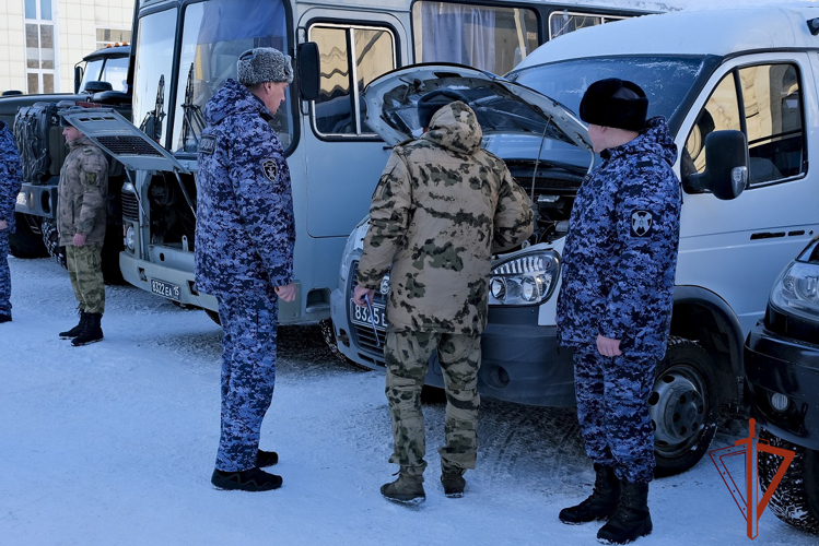 В Управлении Росгвардии по Республике Алтай состоялся смотр готовности военной и специальной техники