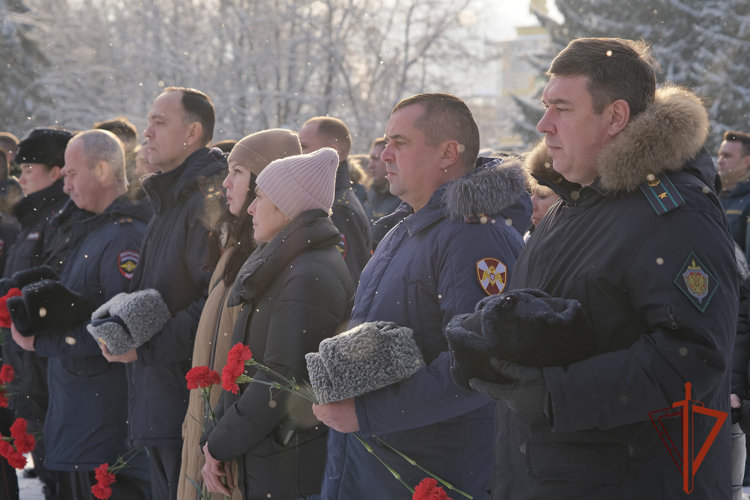 Росгвардейцы отметили памятную дату – День Неизвестного Солдата 