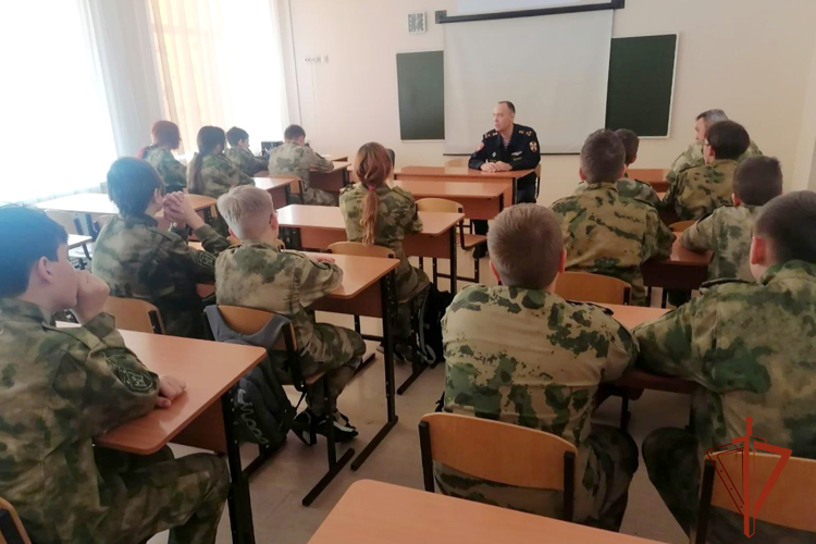 Росгвардейцы приняли участие в мероприятиях по случаю годовщины снятия блокады Ленинграда