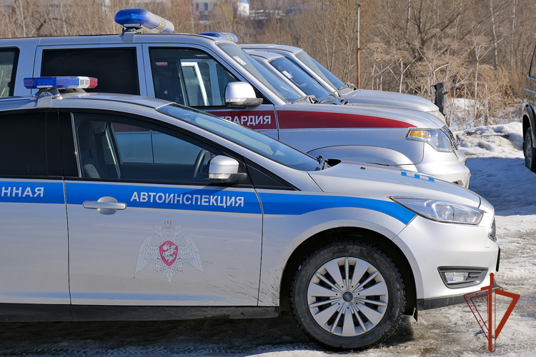 Росгвардейцы Республики Алтай отработали контраварийные приемы вождения в экстремальных условиях