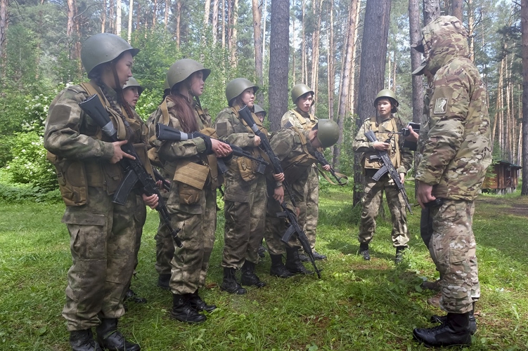 При участии Росгвардии в Республике Алтай прошел региональный этап военно-патриотической игры «Зарница 2.0.»