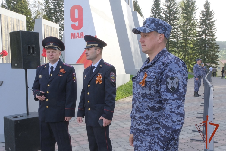 Росгвардия обеспечила безопасность при праздновании Дня Великой Победы на Алтае