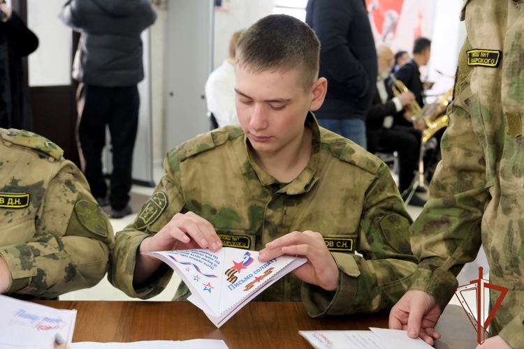 Росгвардейцы Республики Алтай приняли участие в мероприятиях, посвященных Дню Героев Отечества