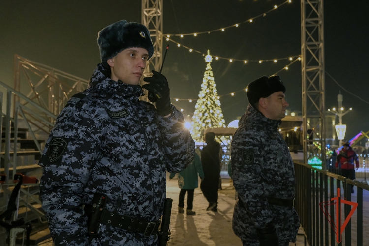 В новогоднюю ночь Росгвардия обеспечила правопорядок в Горно-Алтайске