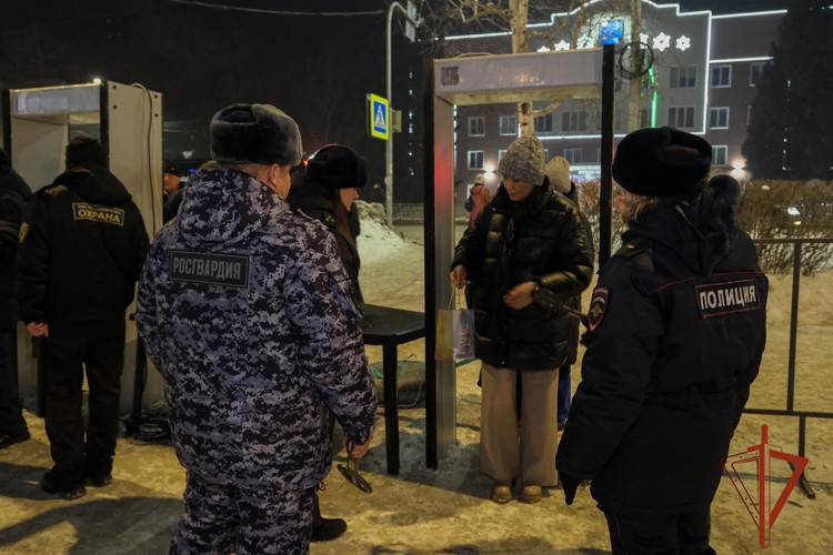 В новогоднюю ночь Росгвардия обеспечила правопорядок в Горно-Алтайске