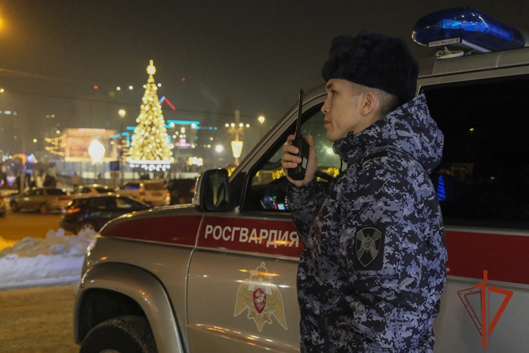 В новогоднюю ночь Росгвардия обеспечила правопорядок в Горно-Алтайске