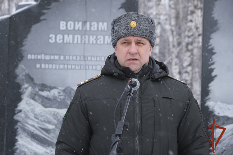 В Республике Алтай почтили память погибших сотрудников ОМОН