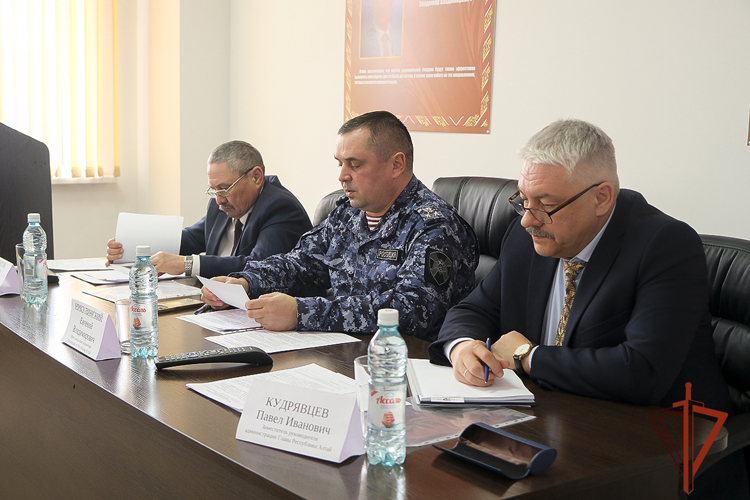 В Управлении Росгвардии по Республике Алтай обсудили вопросы антитеррористической защищенности объектов образования