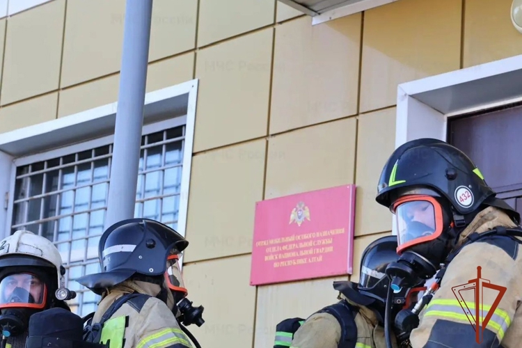 Пожарно-тактическое учение прошло в Управлении Росгвардии по Республике Алтай